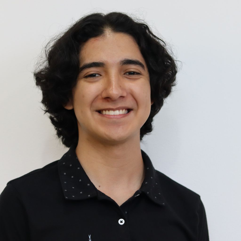 Gabriel Lobo UlloaEstudiantes del Bachillerato en Ingeniería de Software