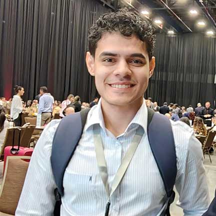 Alex Araya Lobo - Universidad CENFOTEC